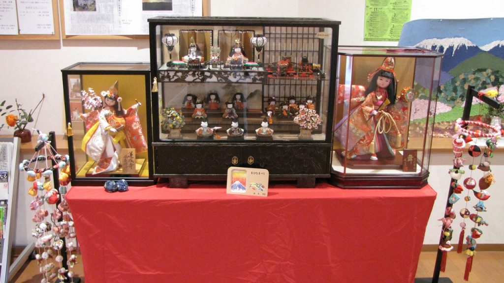 ひな祭り・ひな飾り